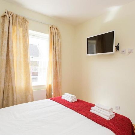 406 Harrow Hotel Londra Esterno foto