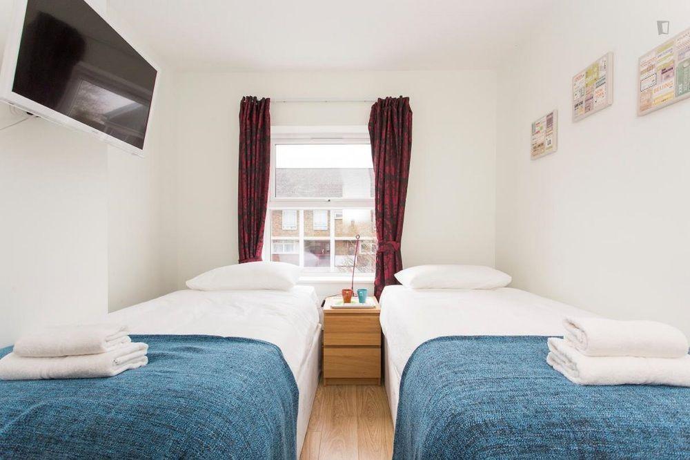 406 Harrow Hotel Londra Esterno foto